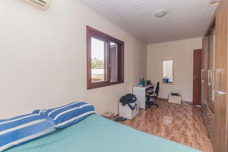 Casa à venda com 290m², 4 quartos e 2 vagasQuarto