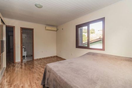 Casa à venda com 290m², 4 quartos e 2 vagasQuarto