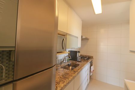 Apartamento para alugar com 78m², 2 quartos e 1 vaga Apartamento para alugar com 78m², 2 quartos e 1 vagaCozinha e Área de Serviço