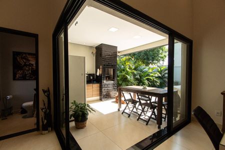 Casa de condomínio para alugar com 154m², 3 quartos e 2 vagas Casa de condomínio para alugar com 154m², 3 quartos e 2 vagasÁrea gourmet