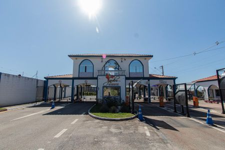 Casa de condomínio para alugar com 154m², 3 quartos e 2 vagas Casa de condomínio para alugar com 154m², 3 quartos e 2 vagasFachada