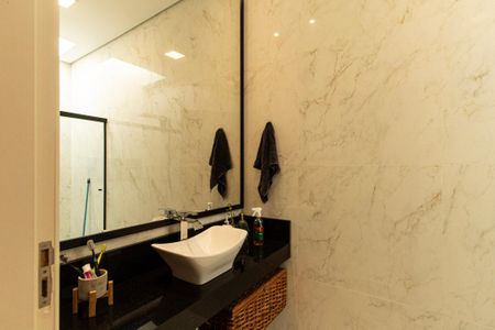 Casa de condomínio para alugar com 154m², 3 quartos e 2 vagas Casa de condomínio para alugar com 154m², 3 quartos e 2 vagasBanheiro Social