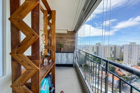 Apartamento à venda com 63m², 2 quartos e 2 vagasVaranda