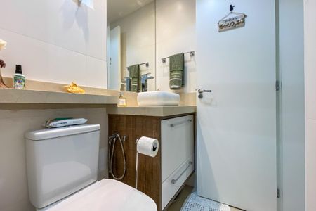 Apartamento à venda com 63m², 2 quartos e 2 vagasBanheiro Social