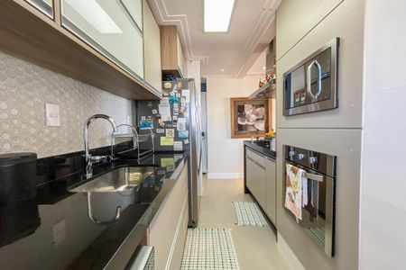 Apartamento à venda com 63m², 2 quartos e 2 vagasCozinha e Área de Serviço