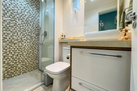 Apartamento à venda com 63m², 2 quartos e 2 vagasBanheiro Social