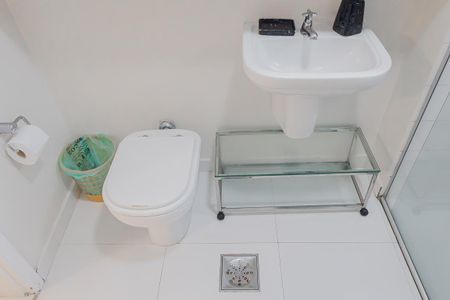 Apartamento à venda com 67m², 2 quartos e 1 vagaBanheiro Social