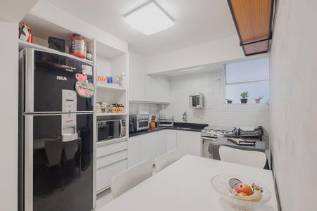 Apartamento à venda com 67m², 2 quartos e 1 vagaCozinha e Área de Serviço