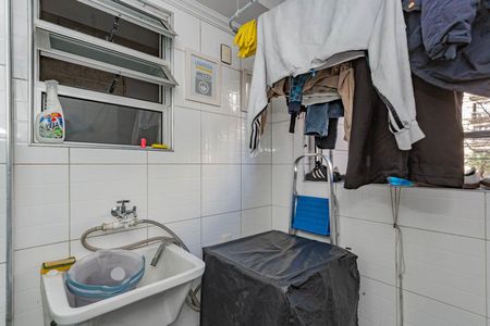 Apartamento à venda com 69m², 2 quartos e 1 vagaÁrea de Serviço