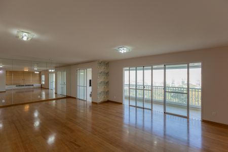 Apartamento para alugar com 185m², 3 quartos e 3 vagasSala