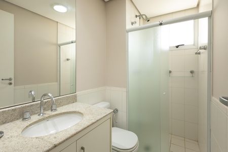 Apartamento para alugar com 185m², 3 quartos e 3 vagasBanheiro da Suíte 1