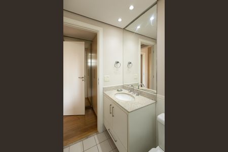 Apartamento para alugar com 185m², 3 quartos e 3 vagasBanheiro da Suíte 1