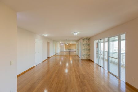 Apartamento para alugar com 185m², 3 quartos e 3 vagasSala