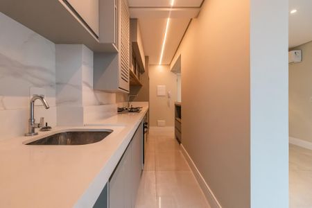 Apartamento à venda com 69m², 2 quartos e 2 vagas Apartamento à venda com 69m², 2 quartos e 2 vagasCozinha