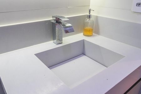 Apartamento à venda com 69m², 2 quartos e 2 vagas Apartamento à venda com 69m², 2 quartos e 2 vagasBanheiro Social