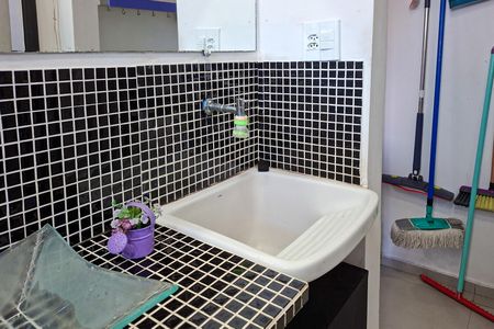 Apartamento para alugar com 44m², 1 quarto e sem vagaBanheiro