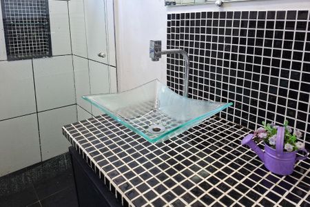 Apartamento para alugar com 44m², 1 quarto e sem vagaBanheiro