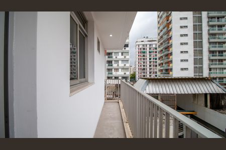 Apartamento à venda com 83m², 3 quartos e 1 vagaVaranda