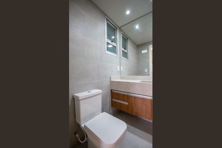 Apartamento à venda com 83m², 3 quartos e 1 vagaBanheiro de Suíte 1