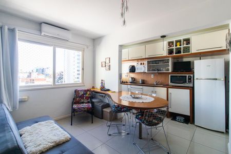 Apartamento à venda com 81m², 1 quarto e 1 vaga Apartamento à venda com 81m², 1 quarto e 1 vagaSala