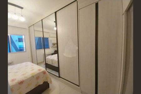 Apartamento à venda com 76m², 2 quartos e 1 vaga