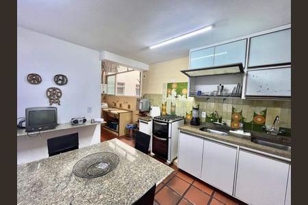 Apartamento à venda com 155m², 3 quartos e 3 vagas