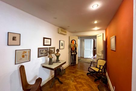 Apartamento à venda com 253m², 4 quartos e 1 vagaSala