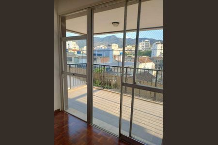 Apartamento à venda com 82m², 2 quartos e 1 vaga