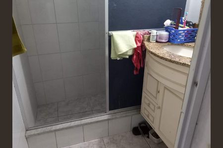 Casa à venda com 107m², 4 quartos e 1 vaga