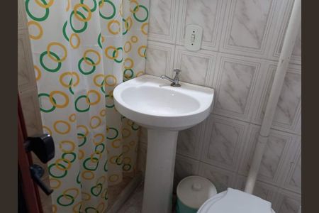 Casa à venda com 107m², 4 quartos e 1 vaga