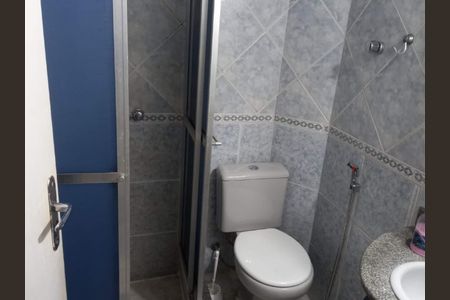 Casa à venda com 107m², 4 quartos e 1 vaga