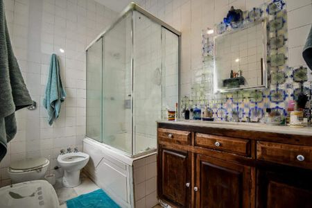 Casa à venda com 270m², 4 quartos e 1 vaga