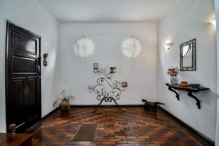 Casa à venda com 270m², 4 quartos e 1 vaga