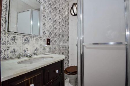 Casa à venda com 270m², 4 quartos e 1 vaga