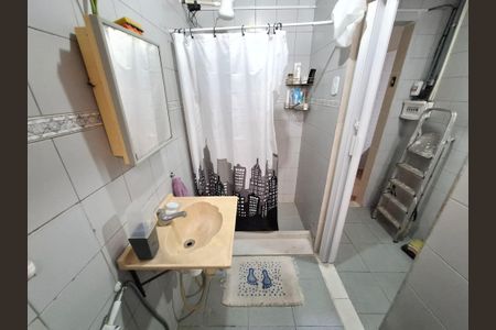 Casa à venda com 260m², 5 quartos e sem vaga Casa à venda com 260m², 5 quartos e sem vagaBanheiro