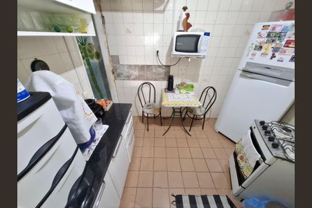 Casa à venda com 260m², 5 quartos e sem vaga Casa à venda com 260m², 5 quartos e sem vagaCozinha