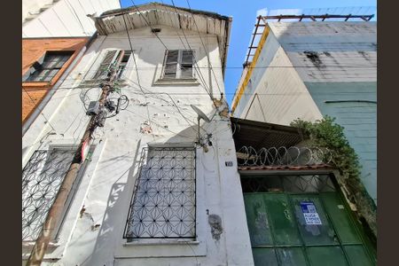 Casa à venda com 260m², 5 quartos e sem vaga Casa à venda com 260m², 5 quartos e sem vagaFachada