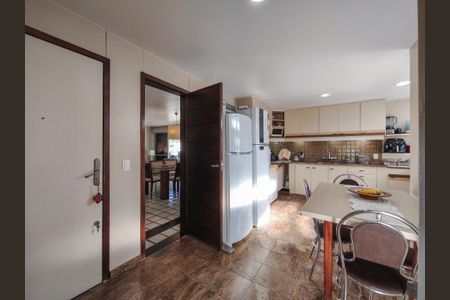 Apartamento à venda com 429m², 4 quartos e 4 vagasCozinha