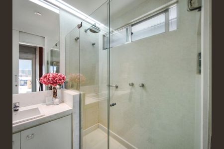 Apartamento à venda com 429m², 4 quartos e 4 vagasBanheiro da Suíte