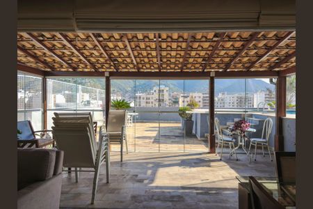 Apartamento à venda com 429m², 4 quartos e 4 vagasVaranda