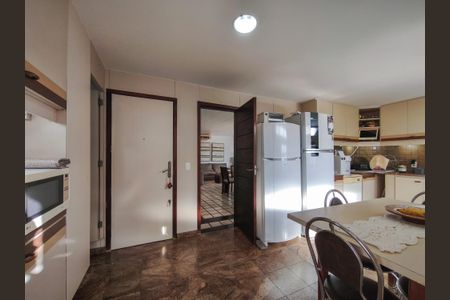 Apartamento à venda com 429m², 4 quartos e 4 vagasCozinha