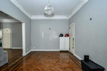 Apartamento à venda com 200m², 3 quartos e 2 vagas