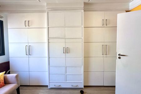 Apartamento à venda com 330m², 4 quartos e 2 vagasQuarto