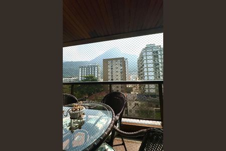 Apartamento à venda com 330m², 4 quartos e 2 vagasVaranda