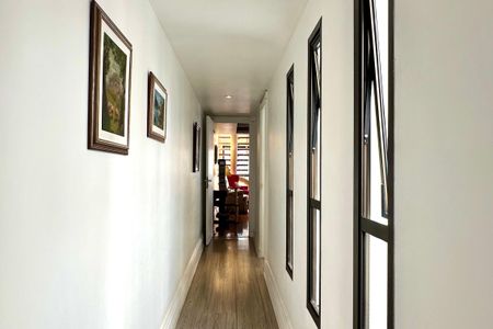 Apartamento à venda com 330m², 4 quartos e 2 vagasCorredor