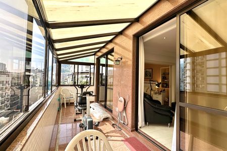 Apartamento à venda com 330m², 4 quartos e 2 vagasVaranda da Suíte 1