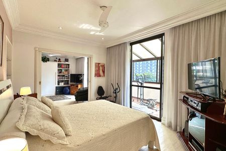 Apartamento à venda com 330m², 4 quartos e 2 vagasSuíte 1