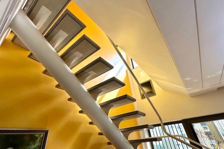 Apartamento à venda com 330m², 4 quartos e 2 vagasEscada