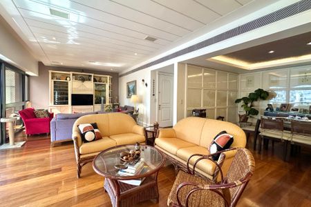 Apartamento à venda com 330m², 4 quartos e 2 vagasSala