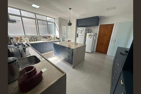 Apartamento à venda com 300m², 4 quartos e 3 vagas